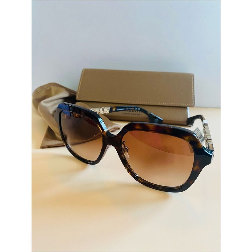 Burberry Joni Tortoise Shell Brand New Authentic Sunglasses